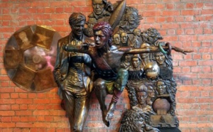 La première statue à la mémoire de David Bowie