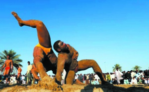 Le Kushti ou la lutte pour se divertir des Pakistanais à Dubaï