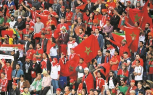 Kaliningrad vit au rythme des chants et encouragements des Marocains