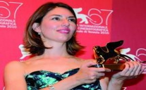 La réalisatrice américaine remporte le Lion d'or du 67ème Mostra de Venise :  Le triomphe de Sofia Coppola