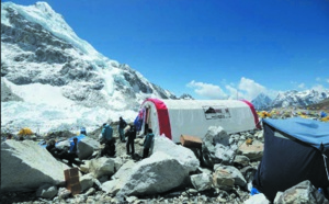 Sur l’Everest, la salle des urgences la plus élevée du monde