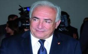 Dominique Strauss Kahn devant la presse en marge du forum d'Agadir :  La situation politique au Maghreb ralentit sa croissance