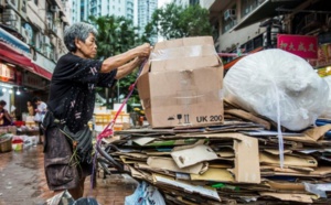 A Hong Kong, les ramasseurs de cartons risquent de perdre leurs débouchés