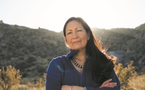 Deb Haaland, première femme amérindienne en route pour le Congrès américain