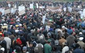 Manifestations à travers plusieurs villes : Revendications sociales et réformes constitutionnelles