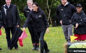 Meghan bat Harry au lancer de botte en caoutchouc