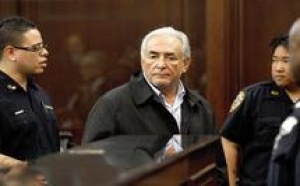 Suite à la diffusion des images de l'arrestation de Strauss-Kahn : Indignation des socialistes français
