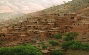 Les institutions traditionnelles dans l’Atlas marocain : Les pactes de colactation “tadâ ou tatâ” comme stratégie face aux aléas