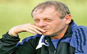 Après le départ inattendu de Fakhir, Le Roumain Ilie Balaci à la tête du Raja de Casablanca