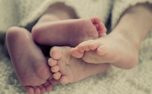 Insolite  : Deux jumeaux à deux mois d'intervalle
