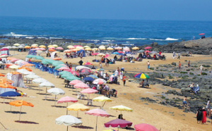 Initiative éco-citoyenne pour une plage propre à Aïn Diab