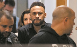 Saison terminée pour Neymar entendu par la police dans une affaire de viol