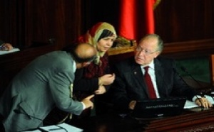 En attendant les présidentielles : La Tunisie dotée d'une Constitution provisoire