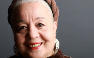 Izza Génini, un talent inné et un amour inconditionnel pour le Maroc