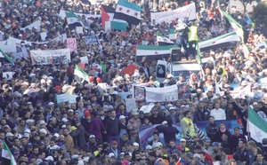30.000 manifestants battent le pavé à Casablanca : Pour que cesse l'effusion de sang en Syrie