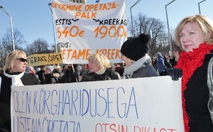 Crise économique en Grèce : Athènes évite la sortie de route incontrôlée Crise économique en Grèce : Athènes évite la sortie de route incontrôlée