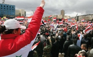 La répression se poursuit en Syrie : Démonstration de force du régime au 1er anniversaire de la révolte