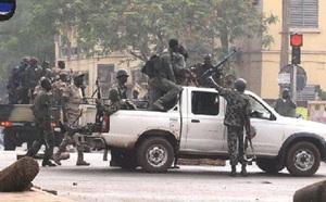 Coup d’Etat Au Mali  : Les militaires s’emparent du pouvoir à Bamako