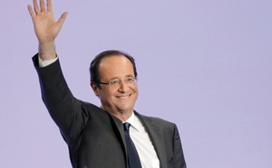 Le socialiste François Hollande en pole position pour le second tour