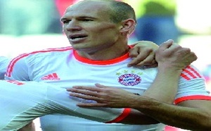 Rummenigue : Robben rempilerait avec le Bayern