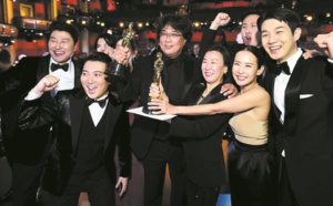 Le film sud-coréen “Parasite” entre dans la légende des Oscars
