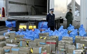 Un chauffeur de camion arrêté à Agadir en possession de 589 kg de chira