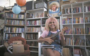 À 12 ans, elle transmet sa passion des livres dans une favela de Rio