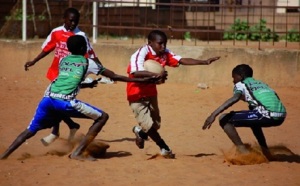 Les petits bonds de la balle ovale au Sénégal