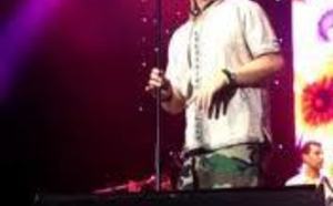 300.000 fans applaudissent l’idole des jeunes : Cheb Bilal enflamme le Festival Jawhara