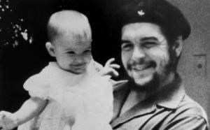 Che Guevara  : Le médecin, le révolutionnaire et le politicien