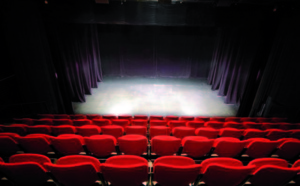 «Ni Est, ni Ouest» de Kamel Nuseirat: Une pièce de théâtre brise le tabou des relations entre Palestiniens et Jordaniens