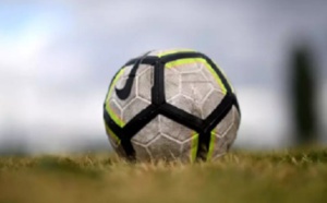 ​Survivre sans la "drogue" du foot