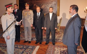 Le président Morsi limite les prérogatives de l’armée égyptienne : Hussein Tantaoui et Sami Anan en prennent pour leurs grades