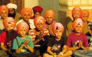 En Inde, opération : "Il faut sauver le turban sikh"