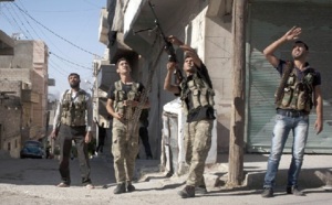 Un hélicoptère abattu à Damas : Assad promet d’écraser la rébellion