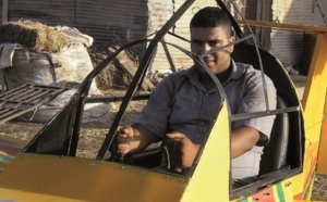 Un jeune prodige construit et fait voler un avion bimoteur : Berrechid en émoi