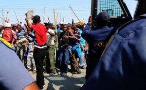 Afrique du Sud : Affrontements entre police et mineurs grévistes