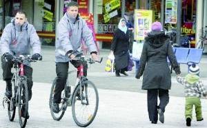 1,3 million d'entre eux sont installés dans l'Hexagone en 2008 : Les Marocains constituent 12% de la population immigrée en France