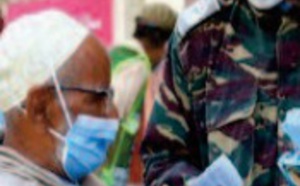 Distribution de masques à Benslimane