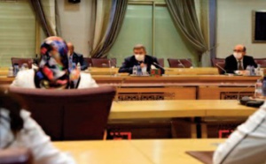 Plaidoyer en faveur de la présence féminine sur la scène politique