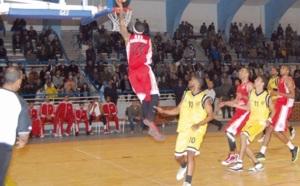 La mauvaise passe du basketball national : Y a-t-il un sauveur dans les parages ?