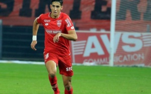 Nayef Aguerd, adaptation express