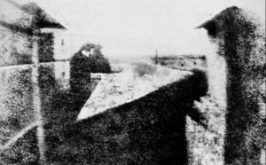 "Point de vue du Gras" du Français Nicéphore Niepce date de 1826 : Un musée allemand expose la plus ancienne photographie au monde
