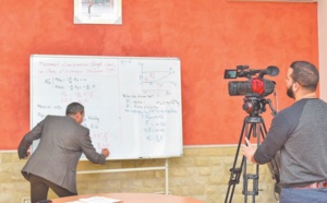 Diffusion des cours par les chaînes de la TV nationale