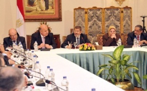 Démission d'un deuxième ministre de Morsi : Enquête sur trois chefs de l'opposition en Egypte