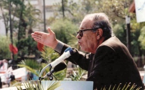 Recueillement sur la tombe de Si Abderrahim