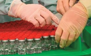 Le vaccin tant attendu entre impatience et réticence