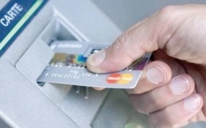 Les cartes bancaires ont de plus en plus la cote auprès des Marocains