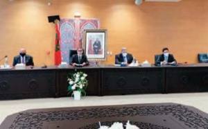 Le chef du gouvernement informe les dirigeants des partis politiques des derniers développements à El Guerguarat