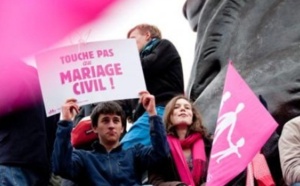 Le mariage homosexuel divise la France
